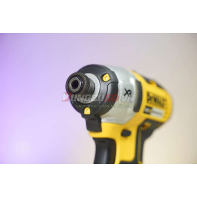 Máy vặn vít pin 18V DeWALT DCF887D2