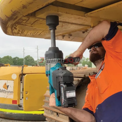 Máy Siết Bu Lông Dùng Pin 40V Makita TW010GZ