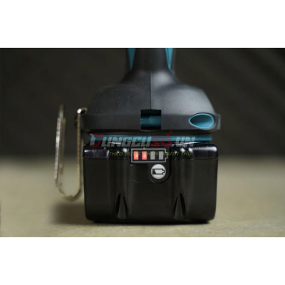 Máy vặn vít pin 18V Makita DTD153RTE