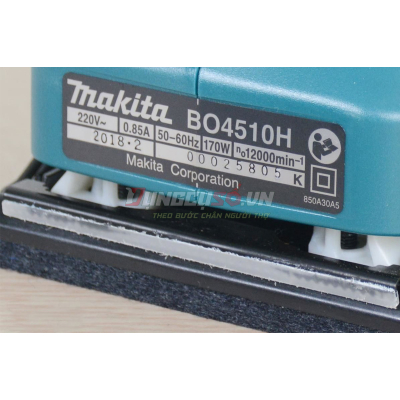 Máy chà nhám rung Makita BO4510H