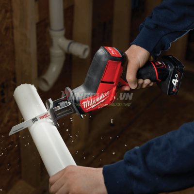 Máy cưa kiếm Milwaukee M12 CHZ-0 