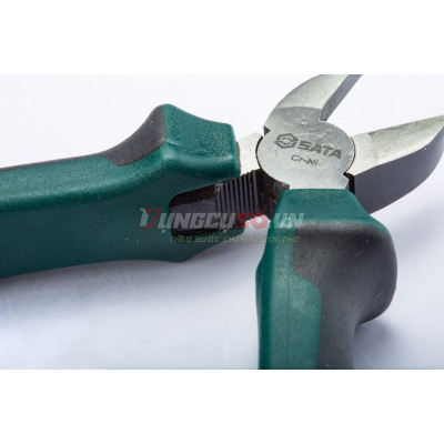 Kềm cắt 7in Sata 70203A
